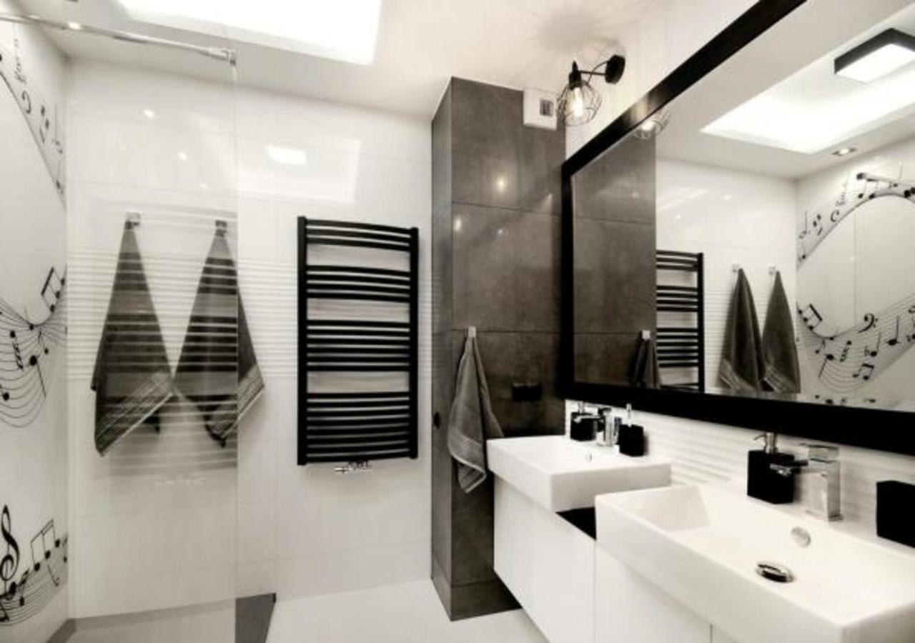 Bulwary Wislane P&O Serviced Apartments With Ac Varsóvia Exterior foto